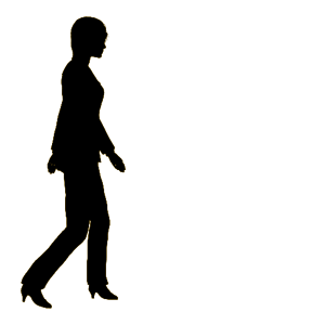 歩く女性　ブラック