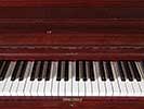古いピアノの鍵盤