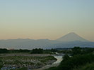 釜無川と富士山