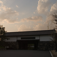 夕暮れの桜田門