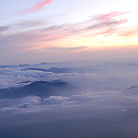 雲海と山脈