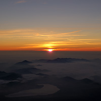 富士山からの日の出