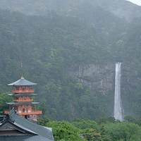 那智の滝と三重塔